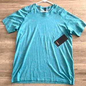 Lululemon Metal Vent Tech Short Sleeve 2.0 in XL
